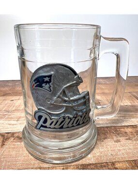NFL Patriots Glass Beer Mug With Pewter Logo Heavy-Duty Handle 16 oz